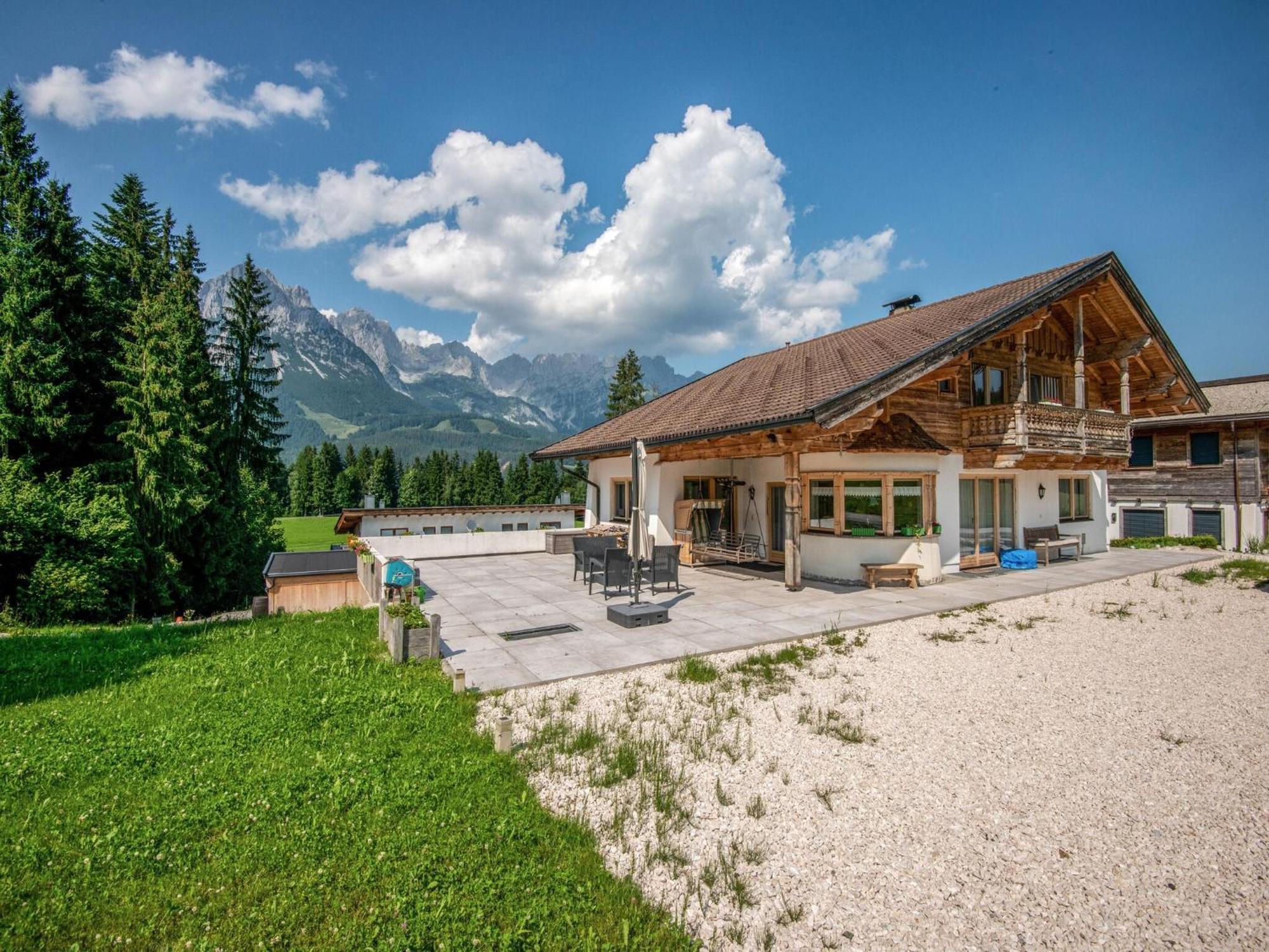 Valley View Holiday Home In Елмау Екстериор снимка
