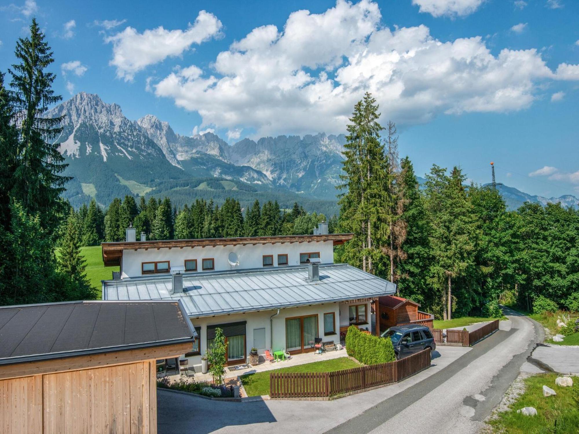 Valley View Holiday Home In Елмау Екстериор снимка